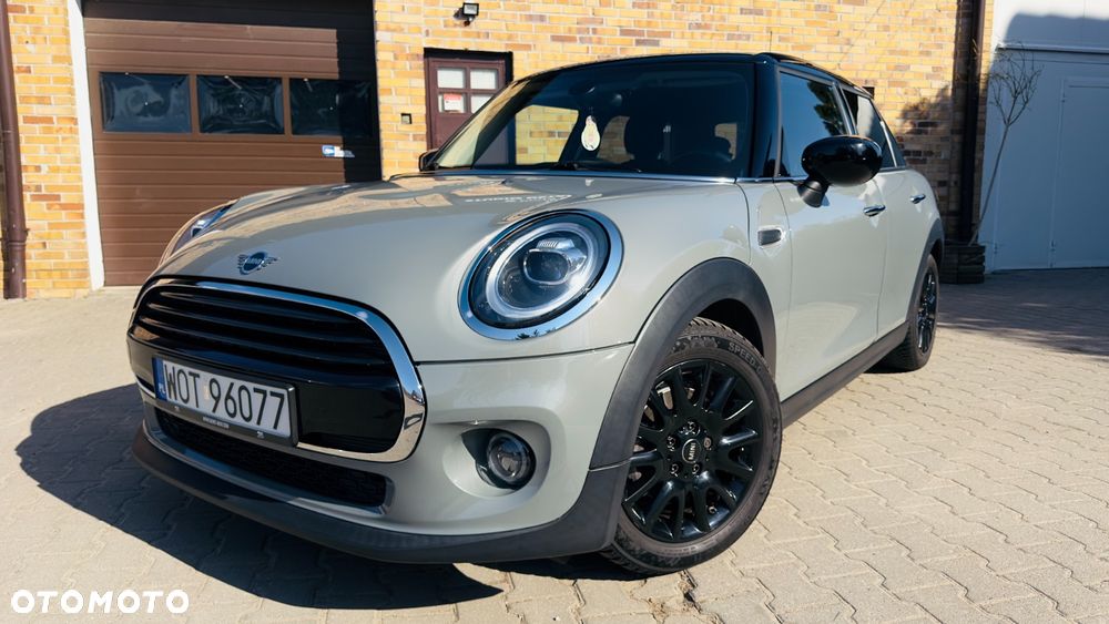 MINI Cooper Standard - 1
