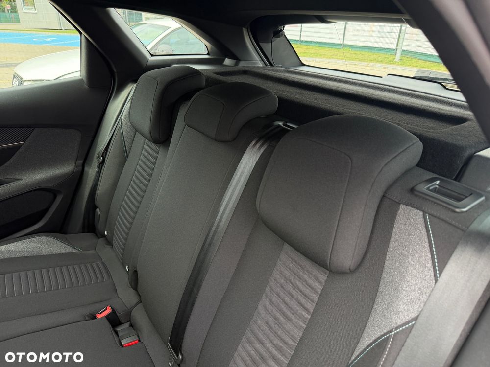 Peugeot 3008 PureTech 130 Stop & Start GPF Active Pack - 26