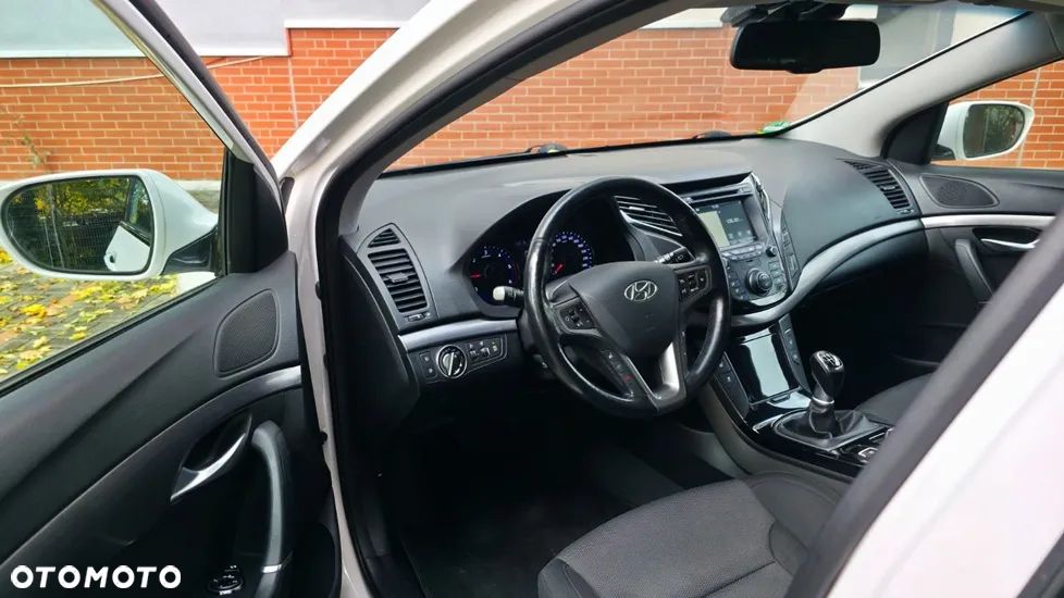 Hyundai i40 Kombi 1.7 CRDi Premium - 12