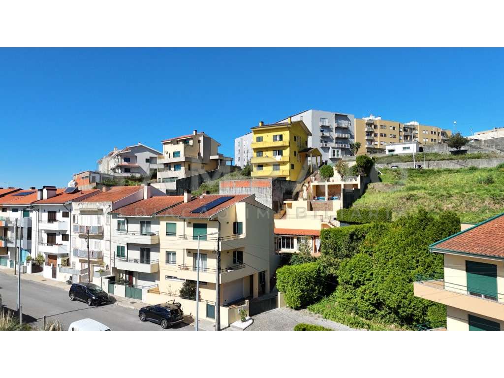 Moradia T4 - Fânzeres/Seixo - C/ Piscina! - Grande imagem: 2/60