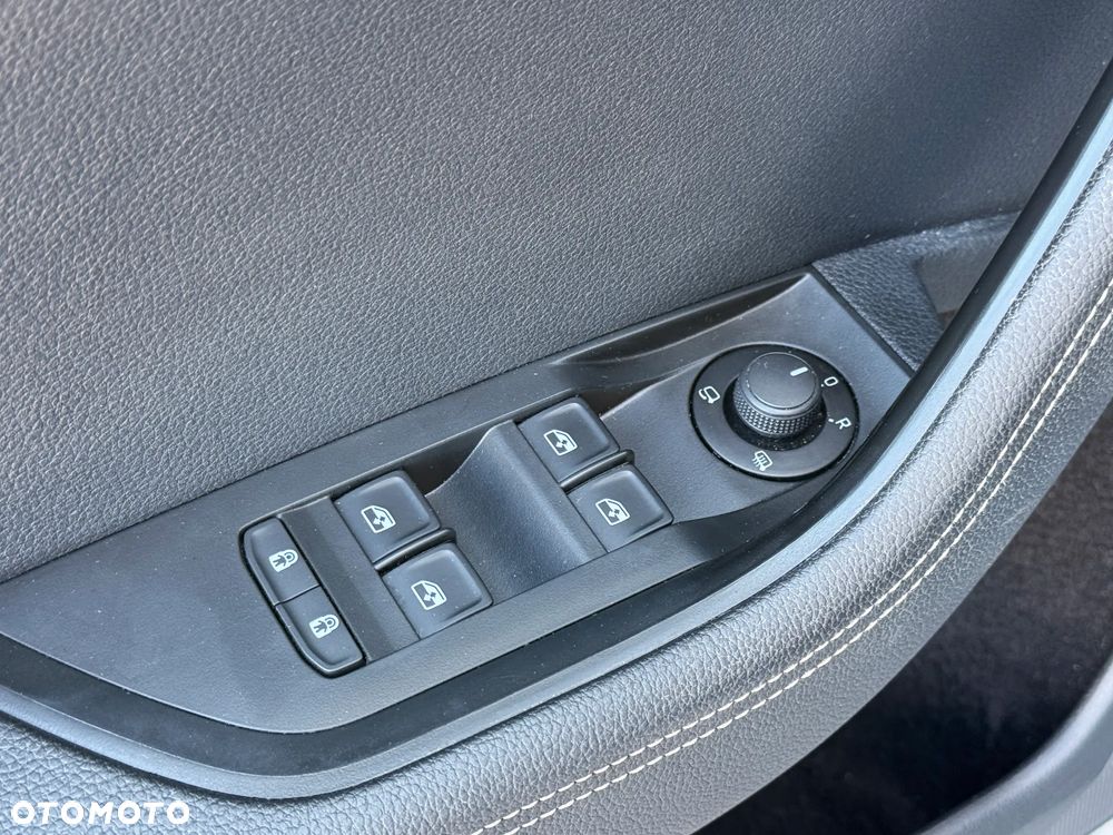 Skoda Superb 2.0 TDI SCR 4x4 Style DSG - 29