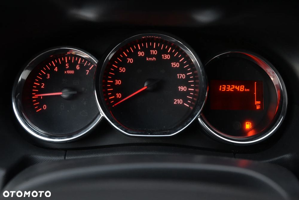 Dacia Duster 1.6 SCe Outdoor S&S - 30