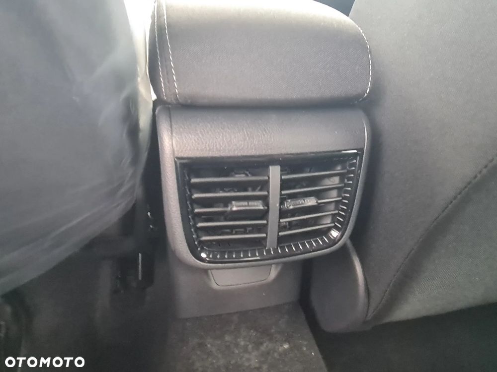 Skoda Fabia 1.0 Essence - 12