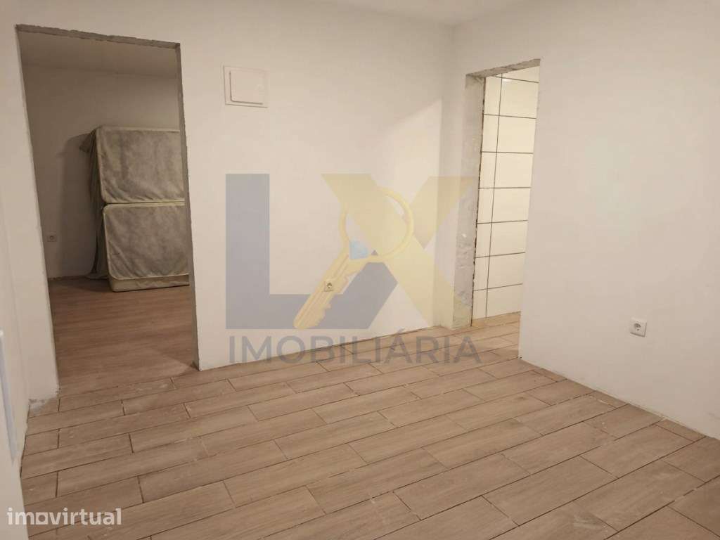 Moradia T1 em Aradas, Aveiro para Arrendamento! - Grande imagem: 2/5