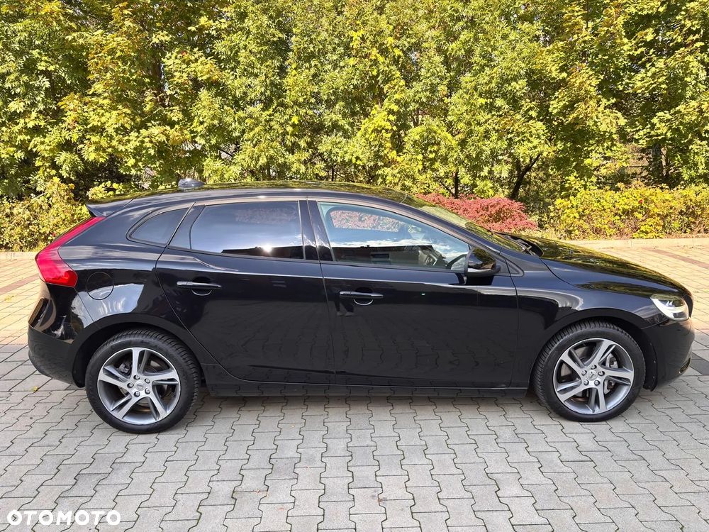 Volvo V40 D4 Geartronic Summum - 1