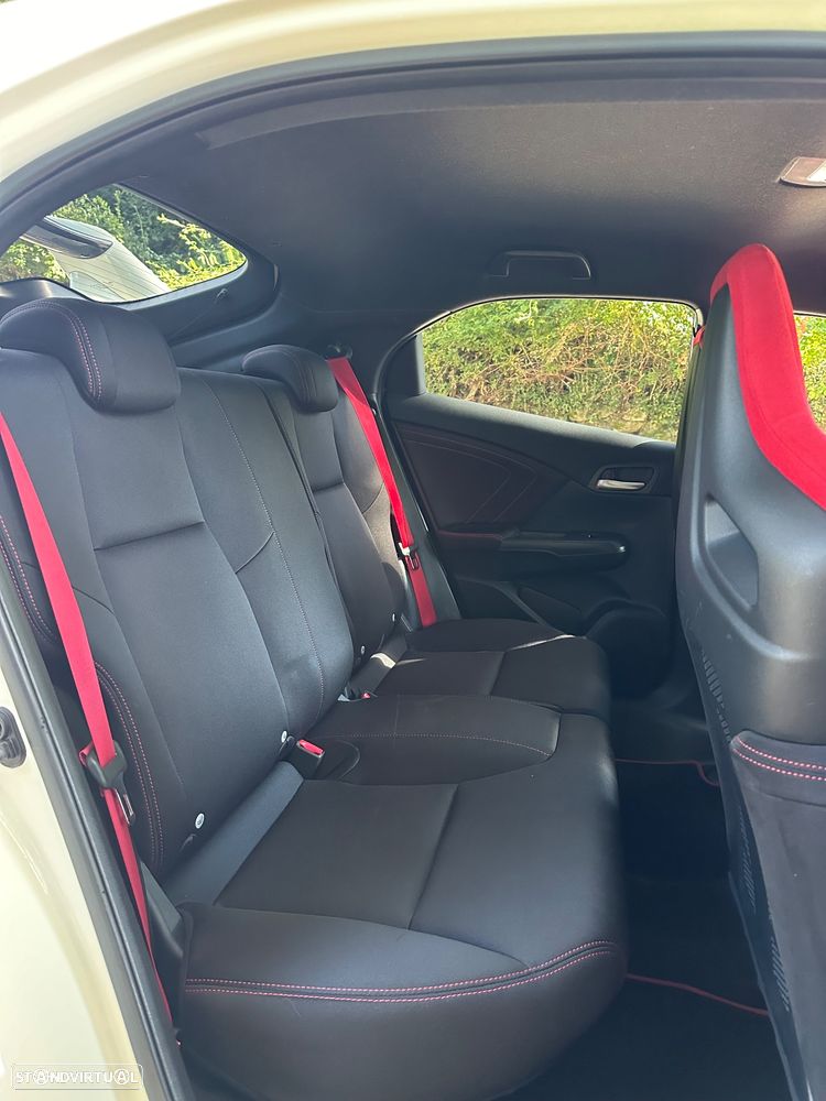 Honda Civic 2.0 VTEC Turbo Type R GT - 32