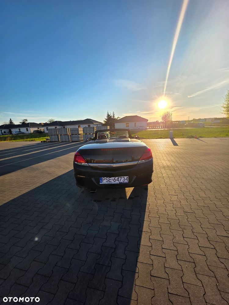 Opel Astra 1.8 Cosmo - 9