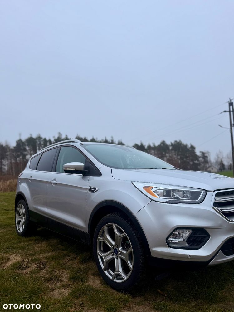 Ford Escape 2.0 EcoBoost AWD Titanium - 3