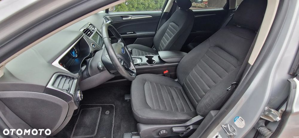 Ford Mondeo SW 2.0 TDCi S&S Trend - 20