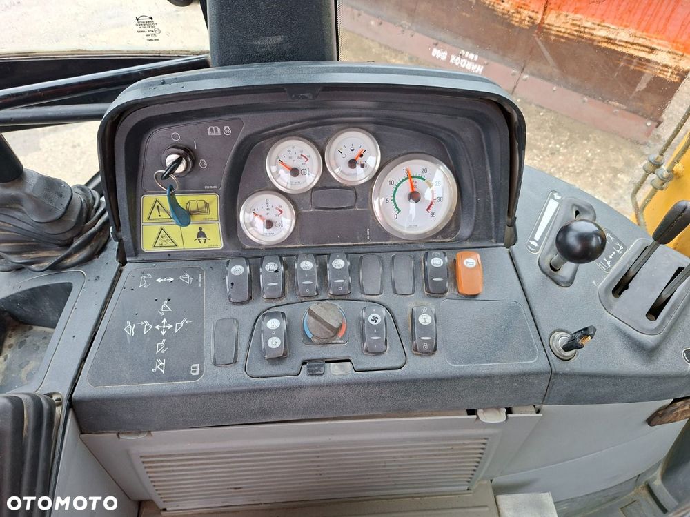 Caterpillar 429E 4X4 - 23