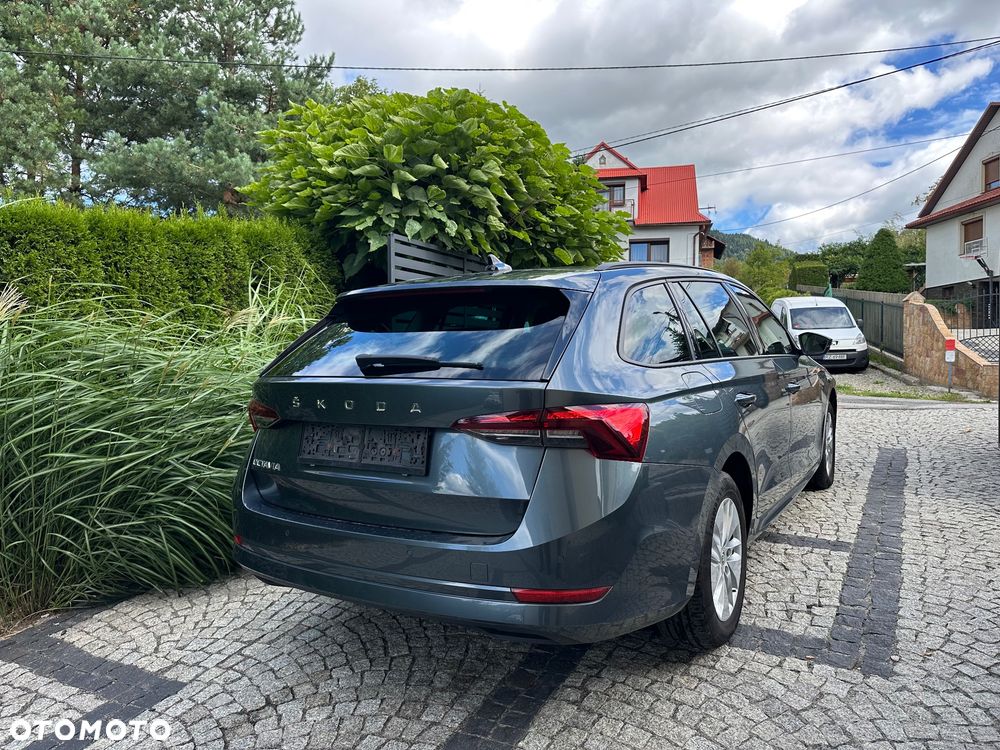Skoda Octavia 2.0 TDI DSG Premium Edition - 6