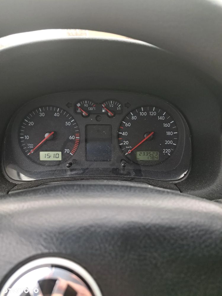 Volkswagen Golf 1.4 Comfortline - 4