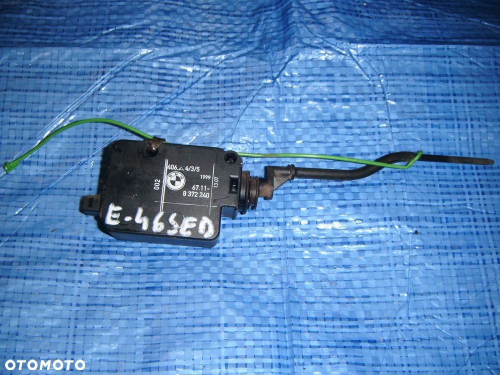 bmw e46 siłownik klapki wlewu paliwa 8372240 - 1