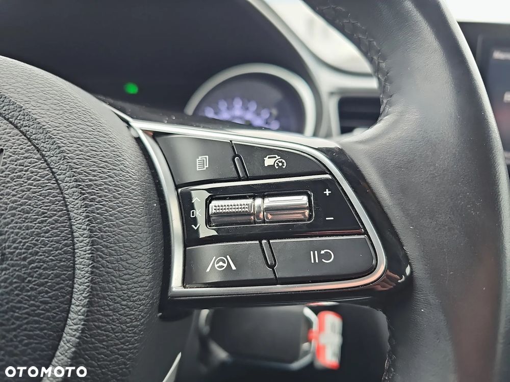 Kia Ceed 1.5 T-GDI M - 19