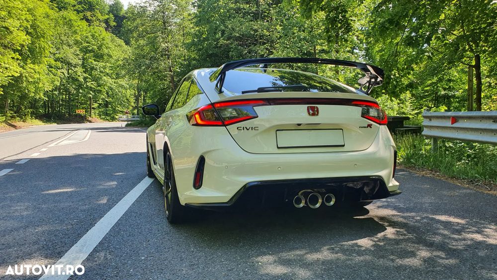 Honda Civic 2.0 VTEC Turbo Type R - 11