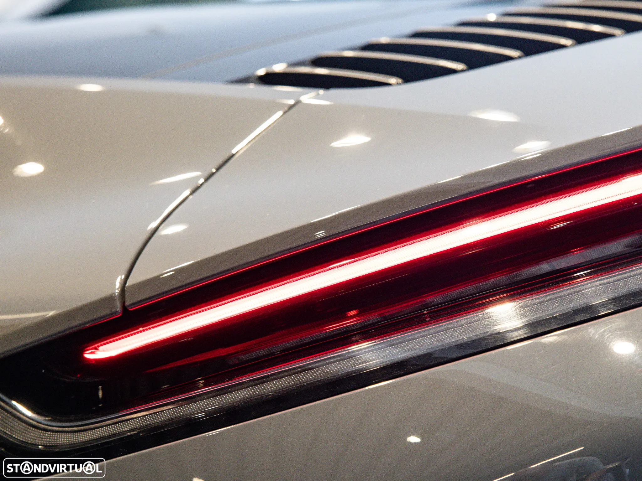Porsche 911 (992) Carrera PDK - 18