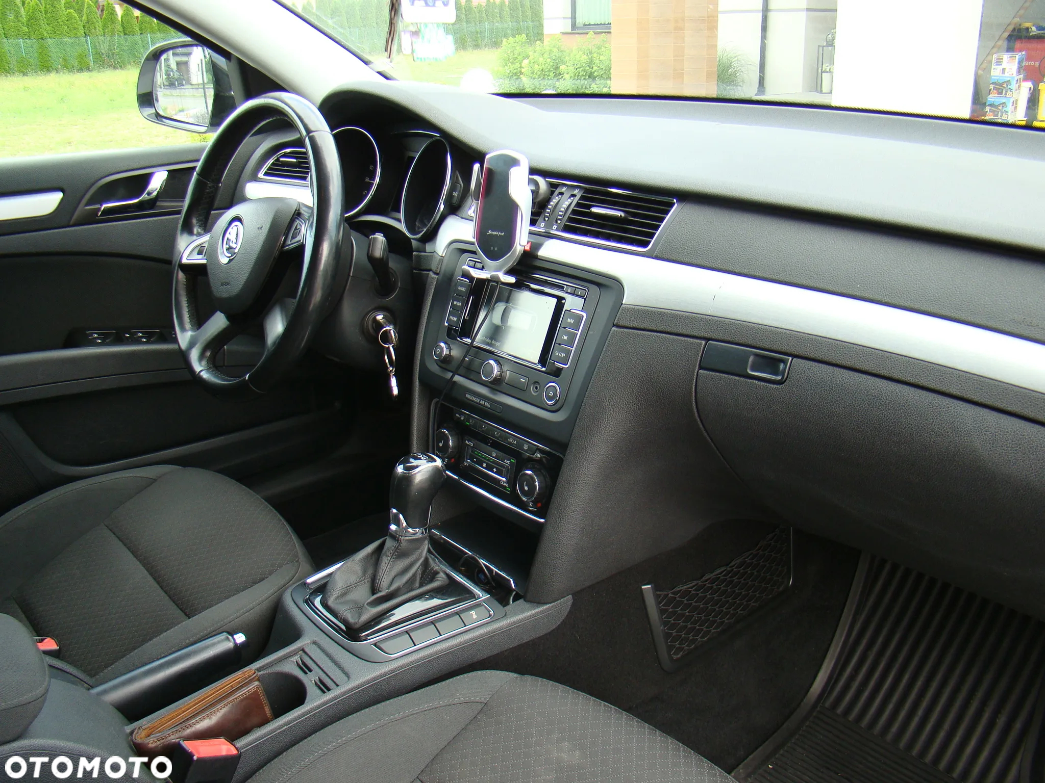 Skoda Superb 2.0 TDI Ambition DSG - 35