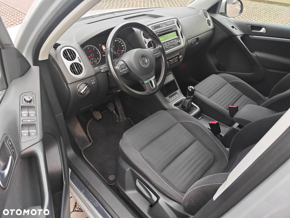 Volkswagen Tiguan 2.0 TDI DPF BlueMotion Technology Sport & Style - 18