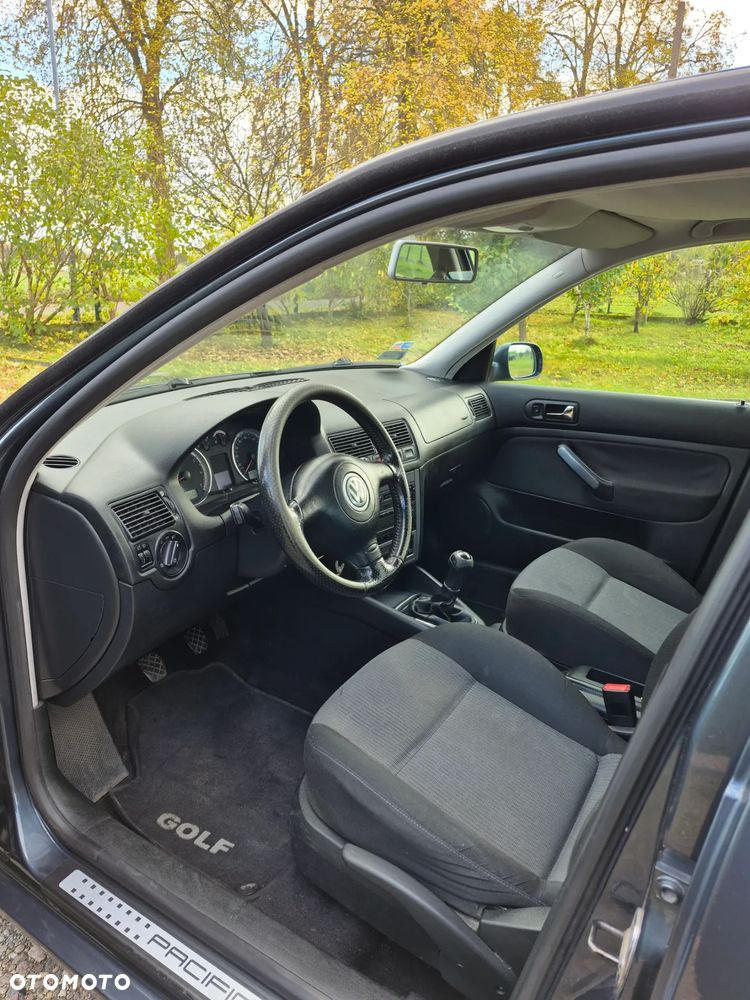 Volkswagen Golf - 14