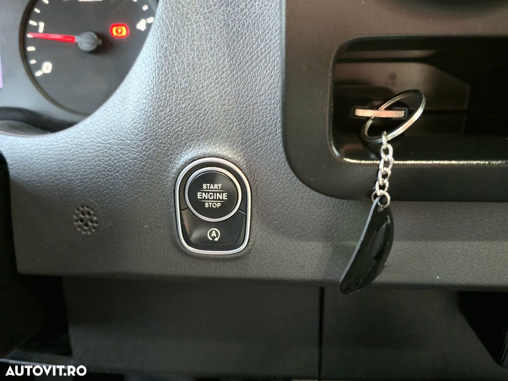 Mercedes-Benz Sprinter - 10