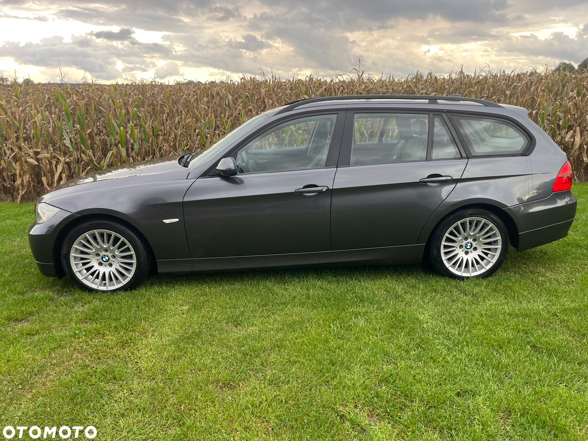 BMW Seria 3 318d DPF Touring - 3