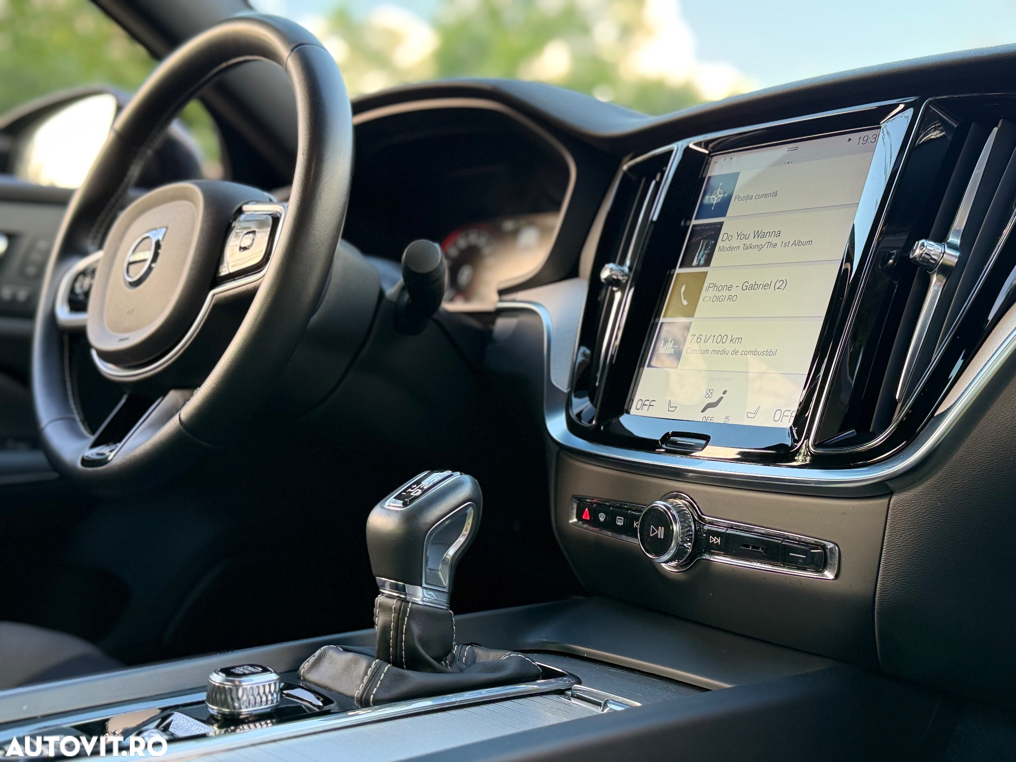 Volvo S60 T4 R-Design - 19