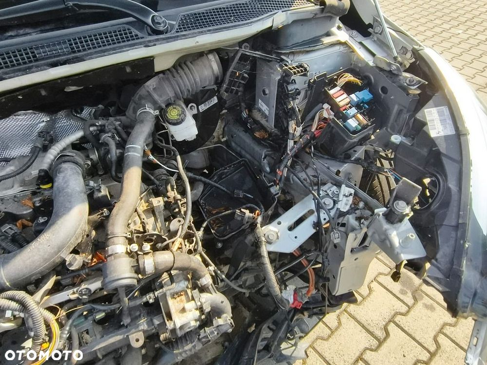 Renault Captur - 16