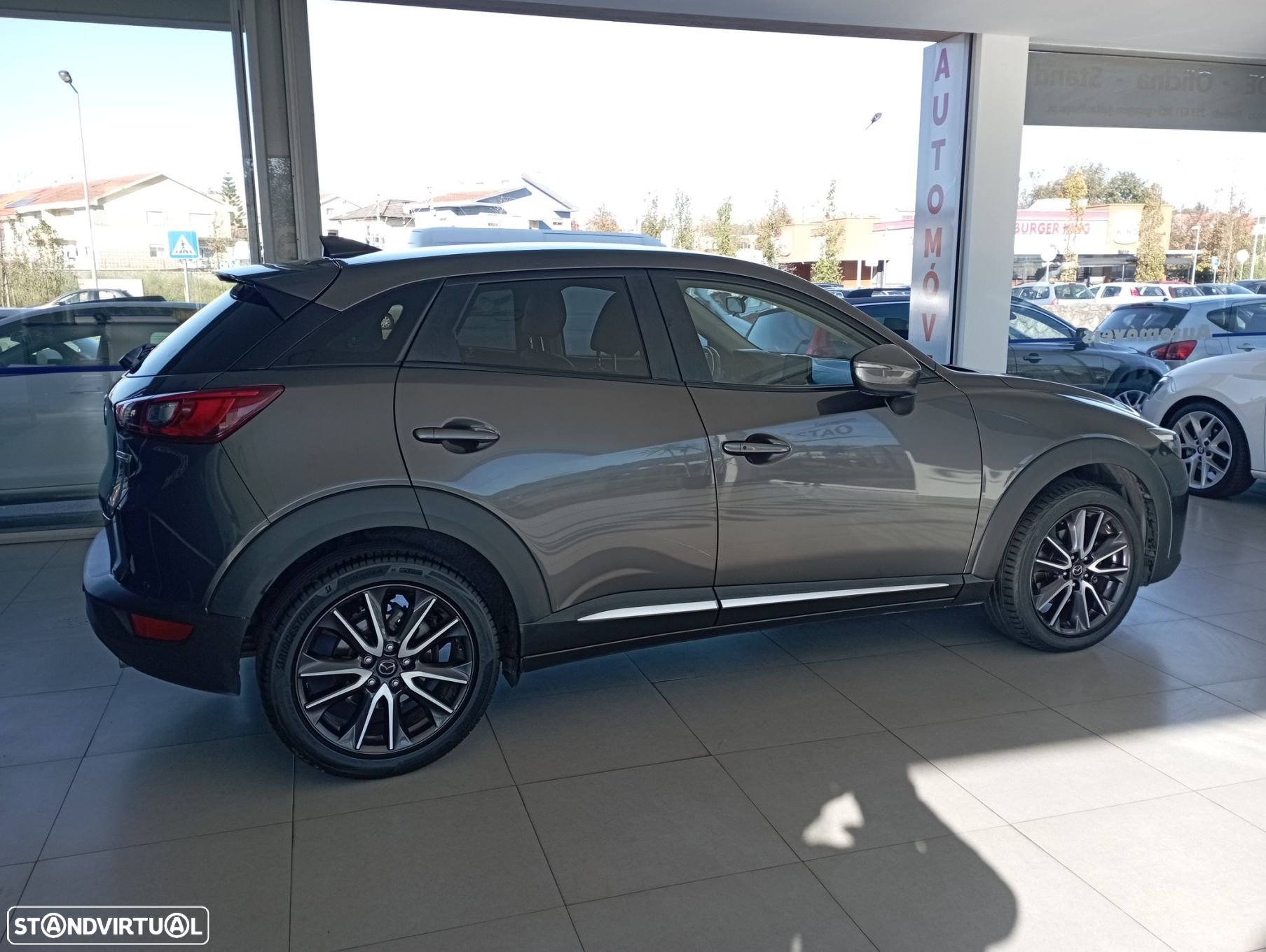 Mazda CX-3 1.5 Sky.Excellence Navi - 3