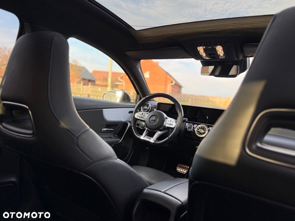 Mercedes-Benz Klasa A AMG 35 4Matic AMG Speedshift DCT 7G - 11