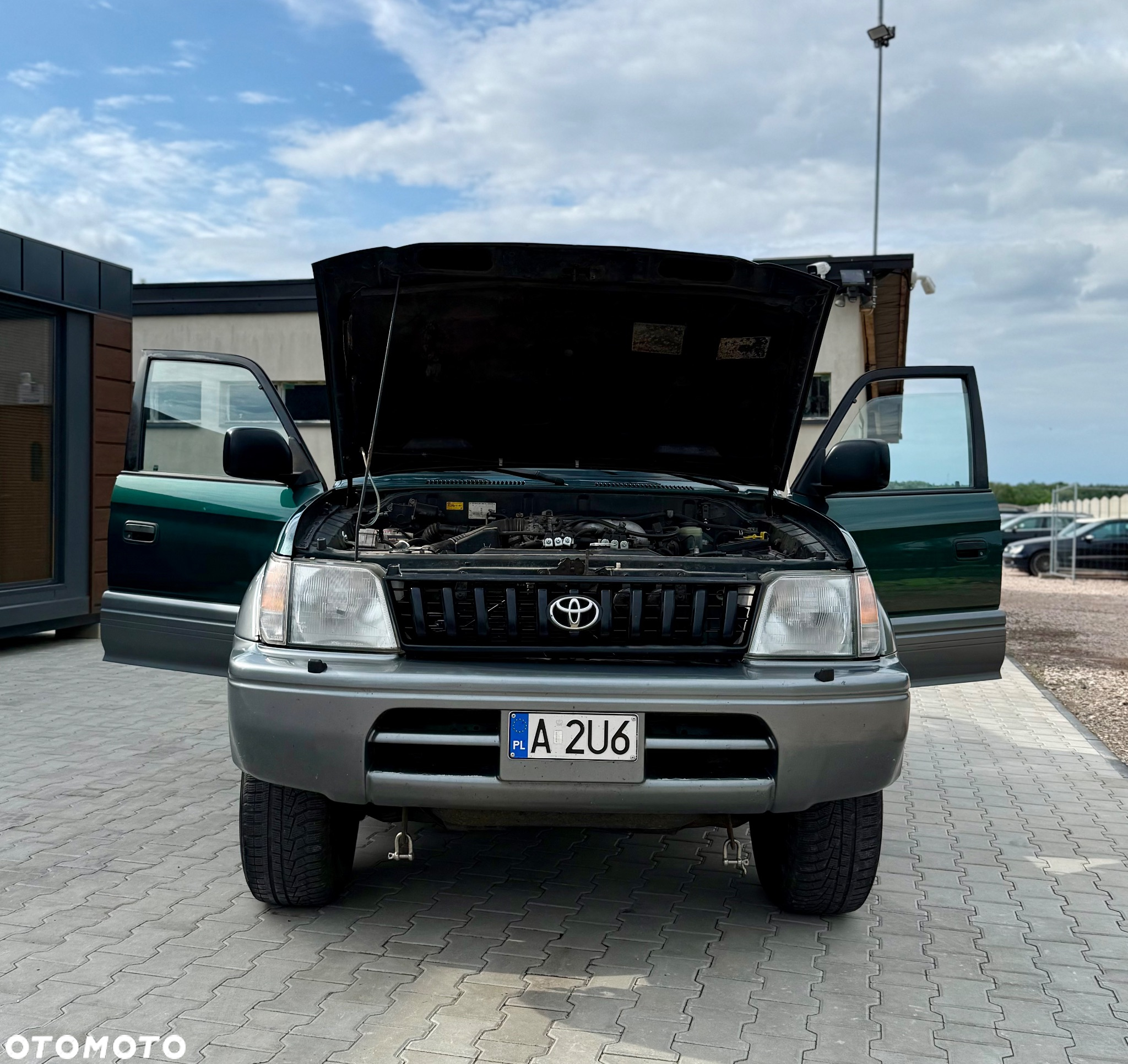 Toyota Land Cruiser - 16