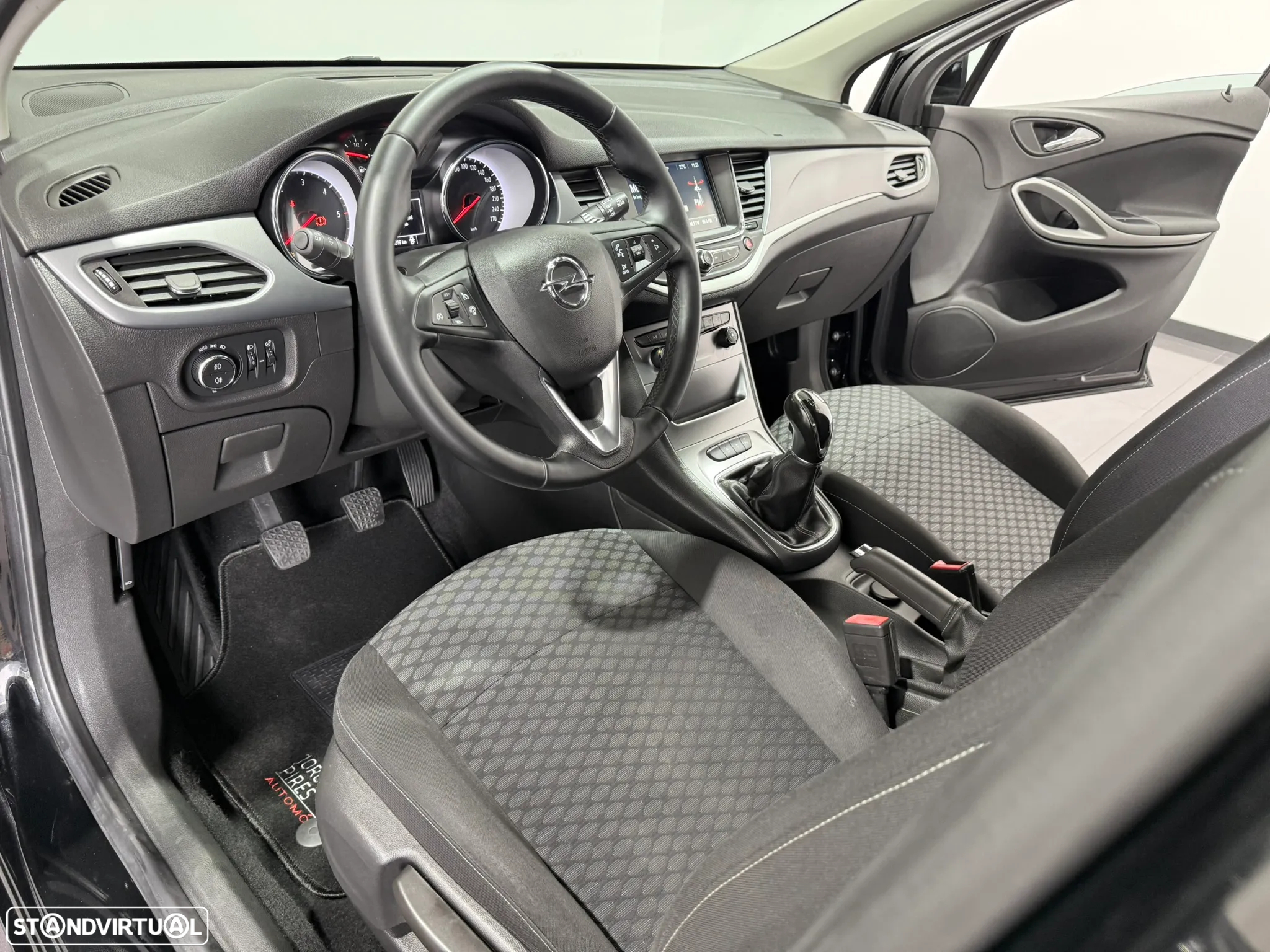 Opel Astra 1.6 CDTI Ecotec Dynamic S/S - 20