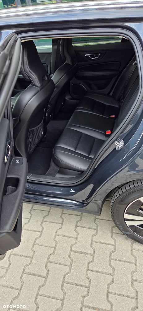 Volvo V60 D3 Momentum Pro - 9