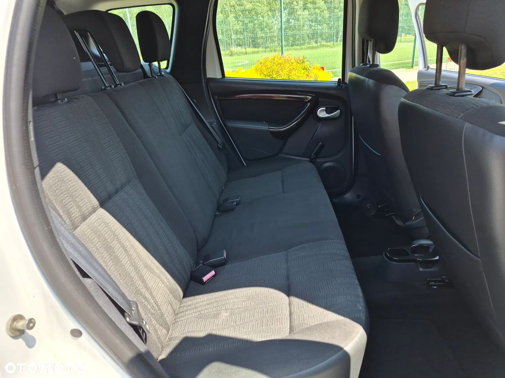 Dacia Duster dCi 90 FAP 4x2 Ambiance - 14