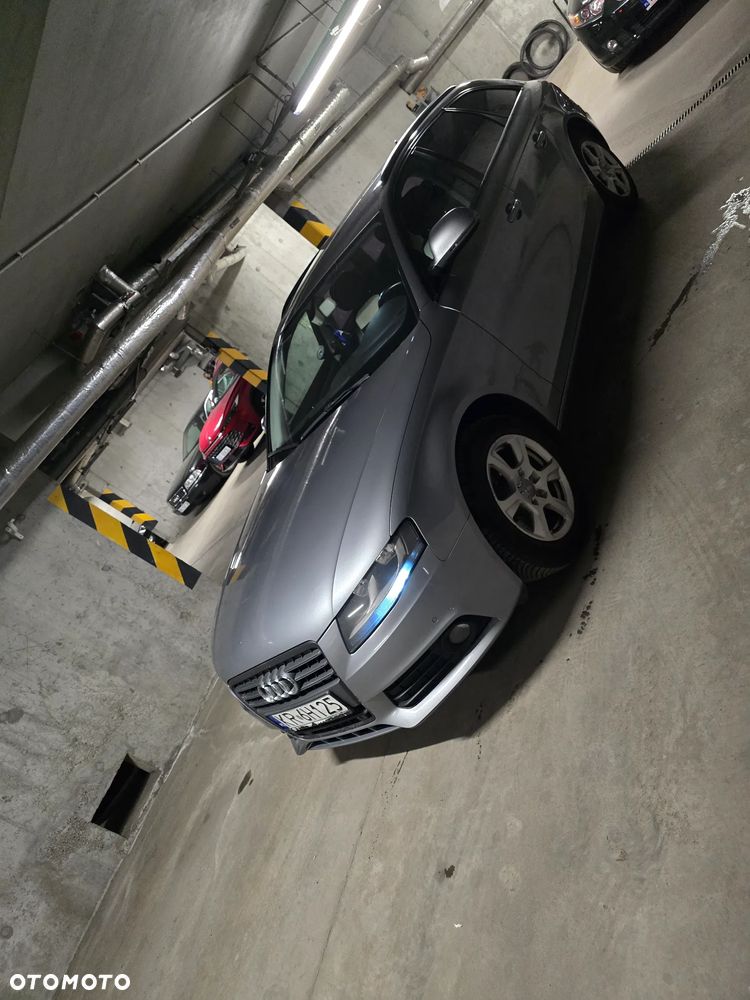 Audi A4 Avant - 4