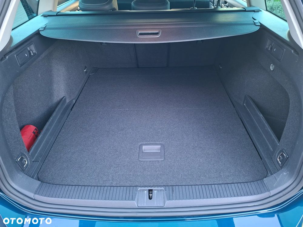 Volkswagen Passat 2.0 TSI Elegance DSG - 16
