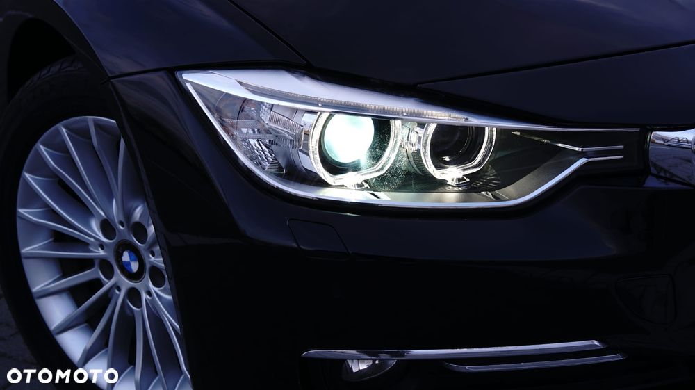 BMW Seria 3 318d Luxury Line - 18