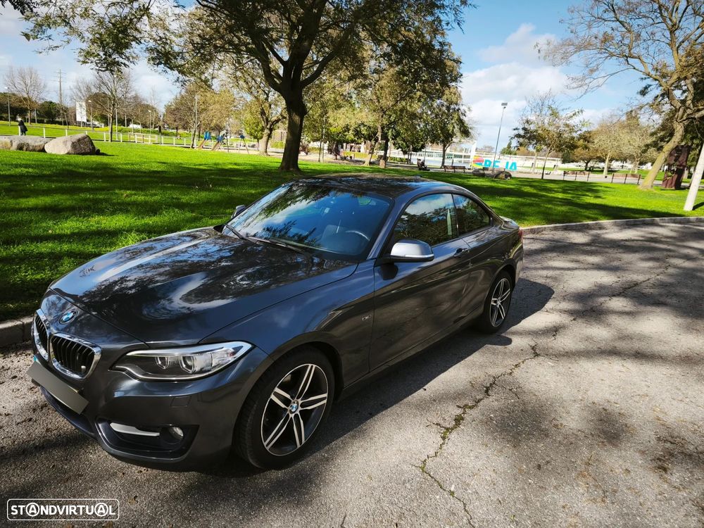 BMW 218 d Sport Line - 1