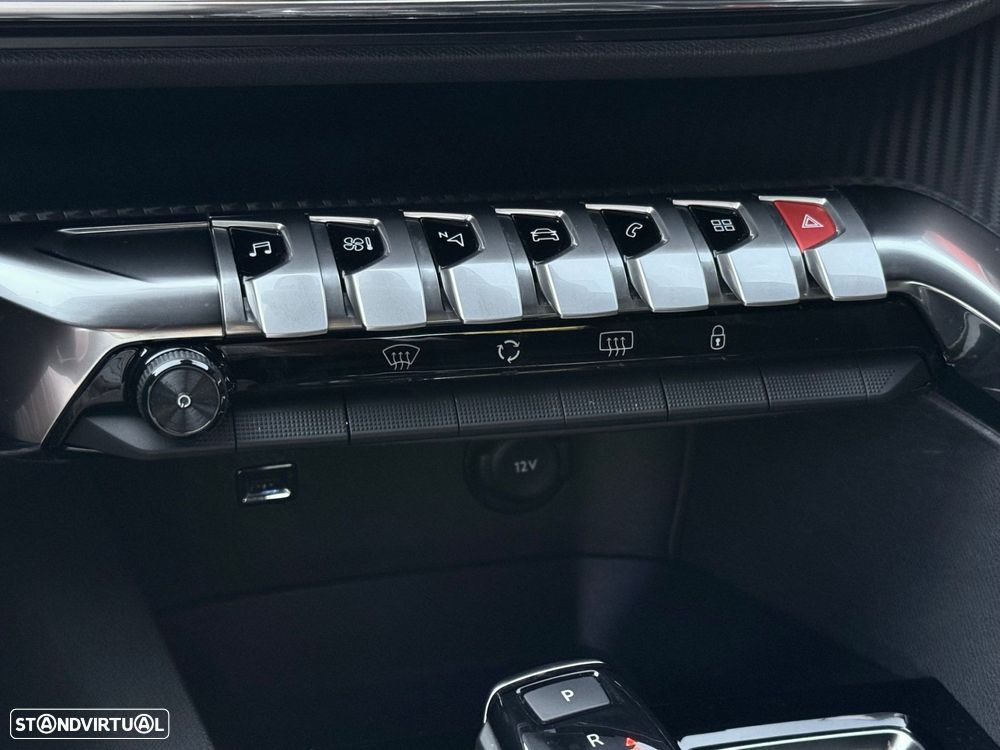 Peugeot 3008 - 16