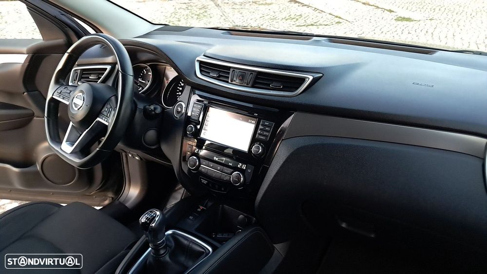 Nissan Qashqai 1.5 dCi N-Connecta - 15