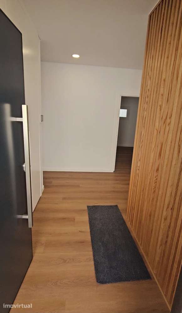 Moradia térrea T3+1 com piscina com isolamento capoto - Grande imagem: 2/14