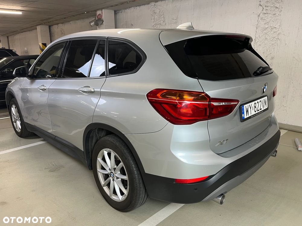 BMW X1 xDrive20d - 12