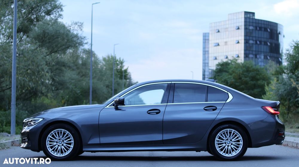 BMW Seria 3 320d Aut. Sport Line - 37