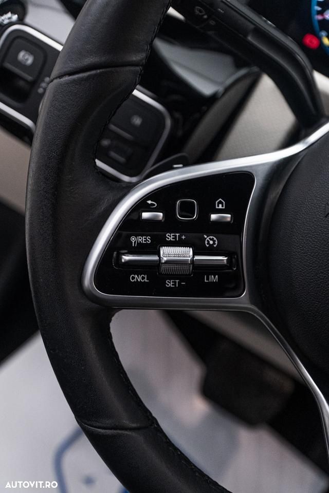 Mercedes-Benz CLA 180 7G-DCT Progressive - 24