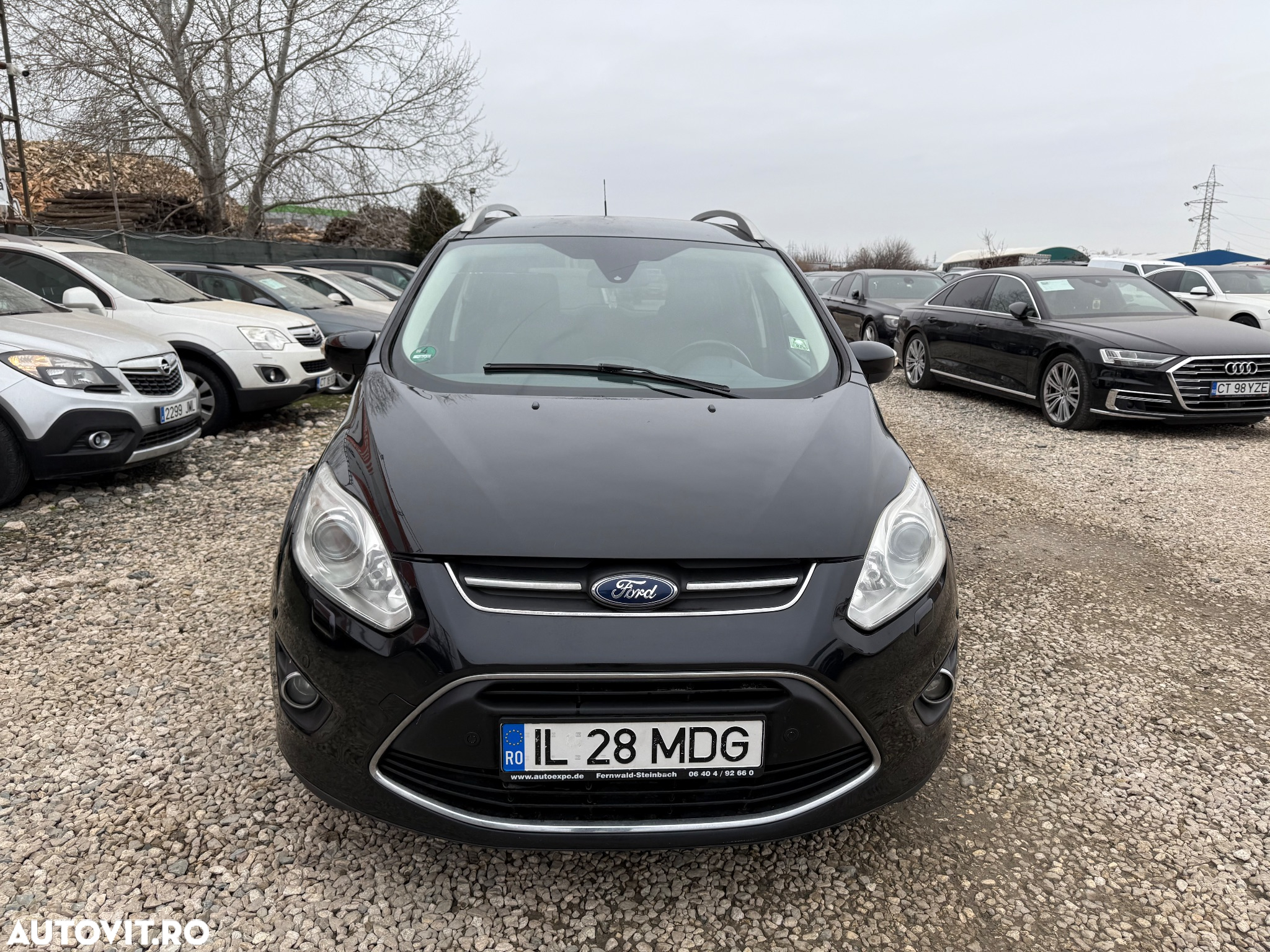 Ford Grand C-Max - 13