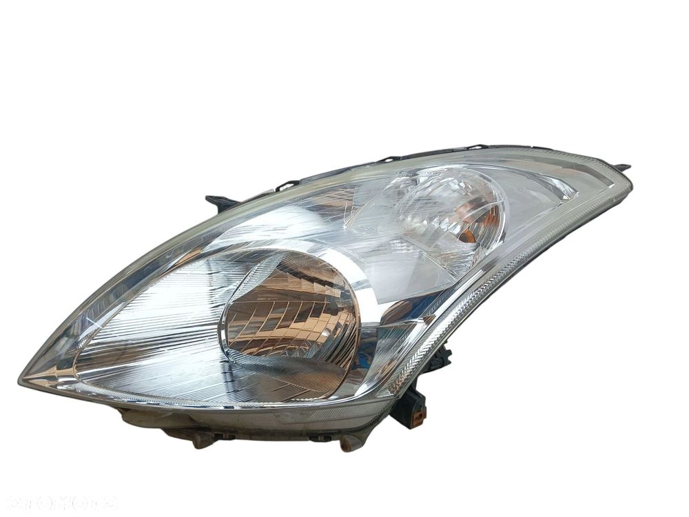 LAMPA LEWY PRZÓD SUZUKI SWIFT V (2010-2013) 1.2 94KM - 1