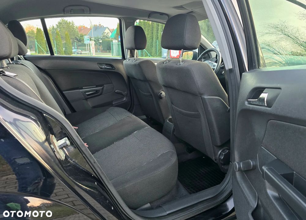 Opel Astra 1.8 Edition Plus - 9