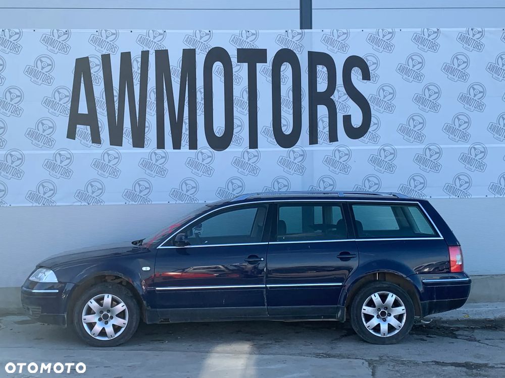 VOLKSWAGEN PASSAT 2003 *SAMOCHÓD NA CZĘŚCI * 2836 MASKA, LAMPA, DRZWI, LUSTERKO, ZDERZAK, GRILL, BŁOTNIK, KLAPA, BELKA, DESKA, FOTELE, KANAPA, ĆWIARTKA, KIEROWNICA, TARCZE, ZACISKI, ZAWIESZENIE, KOMPLETNY PRZÓD, KOMPLETNY TYŁ, LICZNIK, ZEGARY, PRAWE LEWE PRZÓD TYŁ - 3