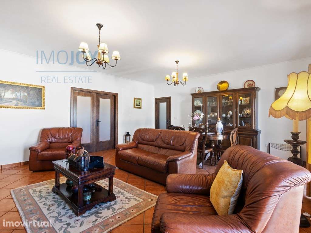 Oportunidade Única - Moradia T4 com Suíte, Cozinha Moderna e Terren... - Grande imagem: 4/30