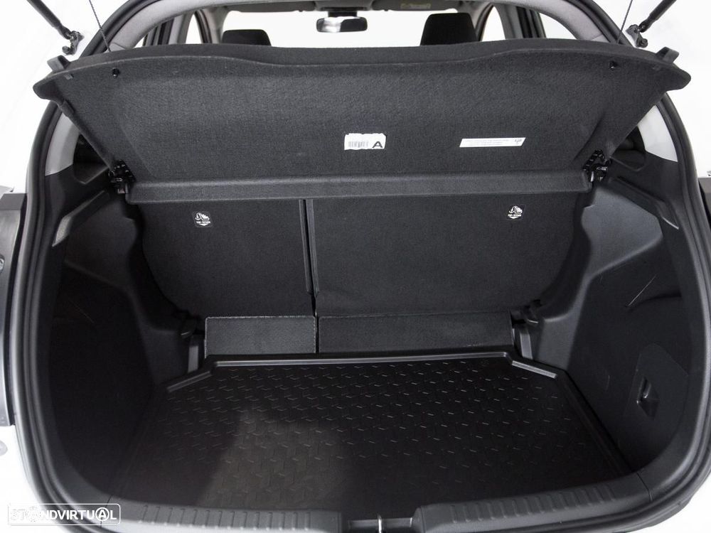 Toyota Yaris 1.5 HDF Comfort - 11