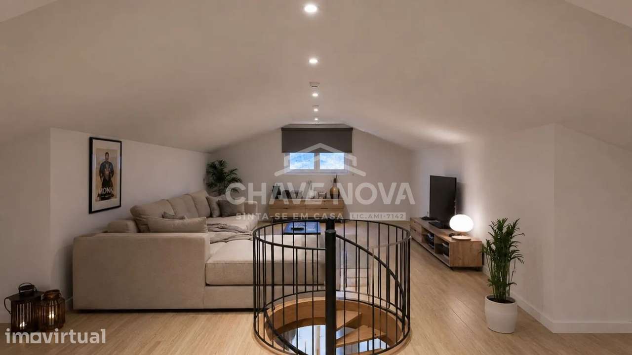Moradia T3 com Salão no Sótão e 80 m² de Espaço Exterior Leça do Balio - Grande imagem: 4/7